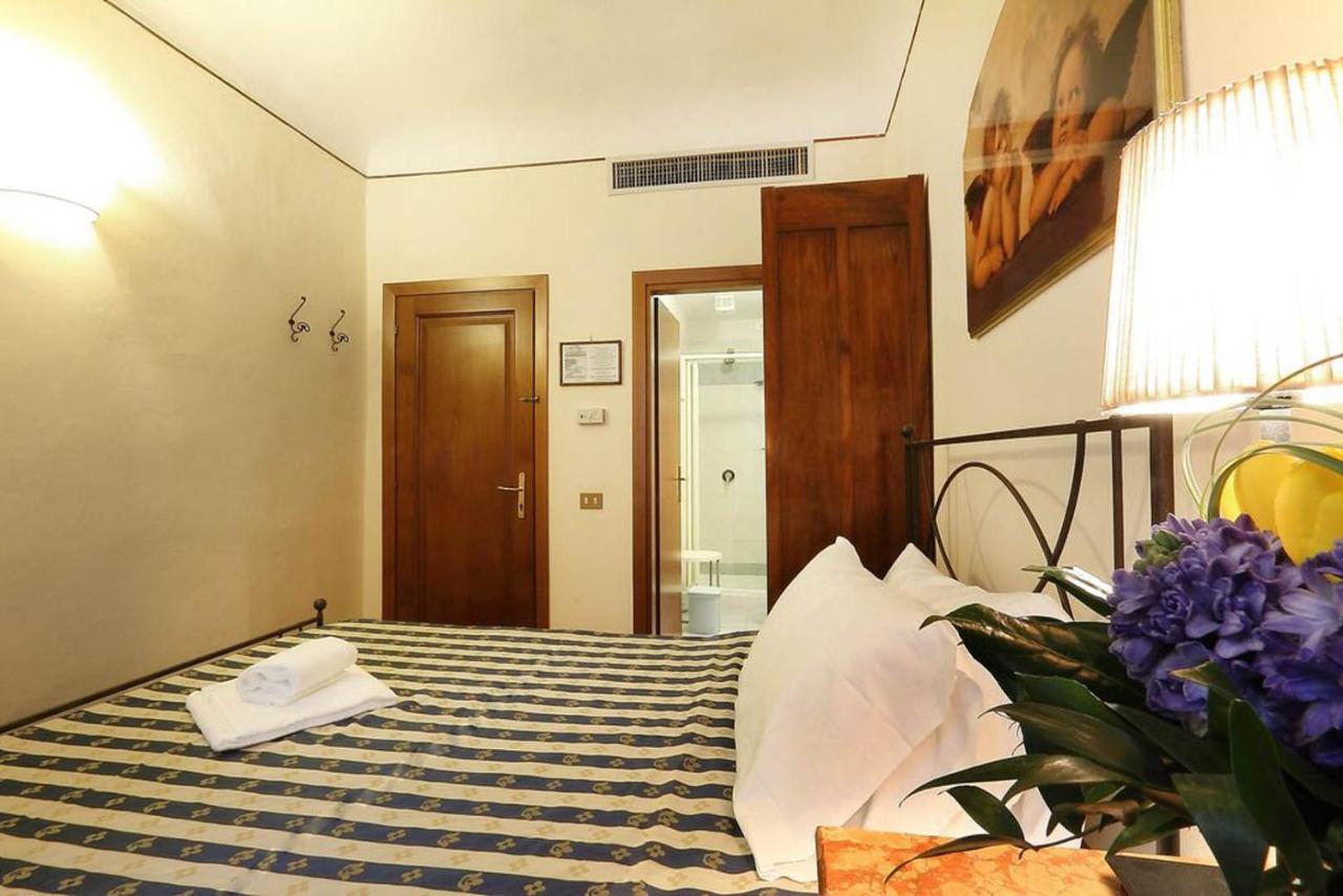 Relais Il Campanile Bed & Breakfast Firenze Ruang foto